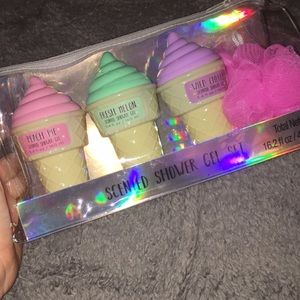 Scented Shower Gel Set